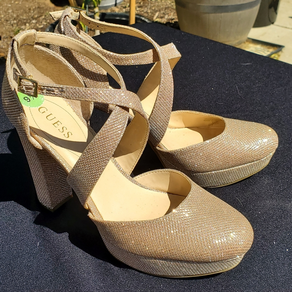 Guess 5 Inch Pumps